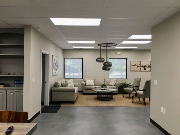 200 Parkade Ct, Peachtree City, GA 30269
